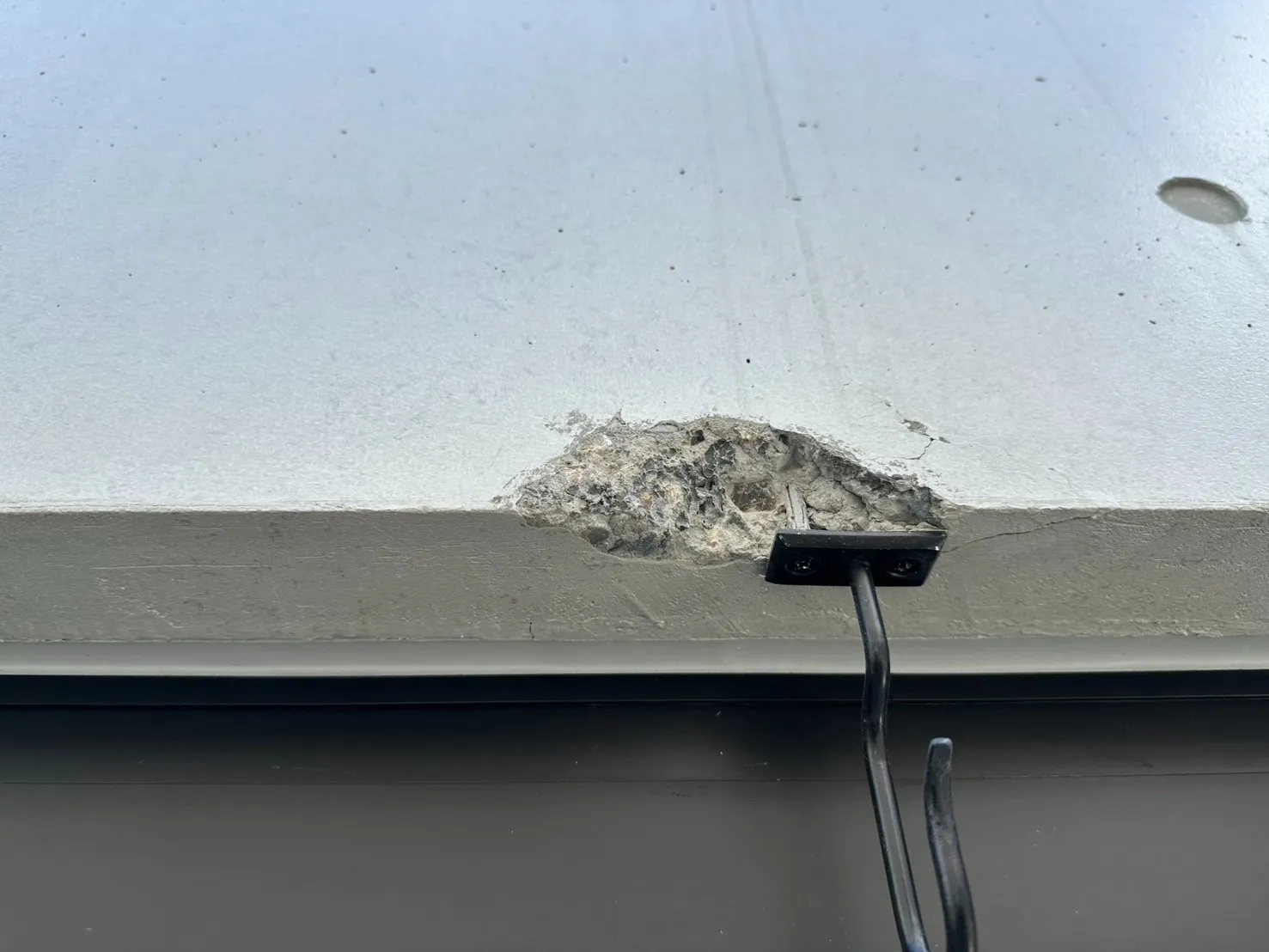 建具上部欠損補修